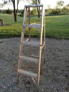 lot 9795 image: Werner 5 ft aluminum ladder