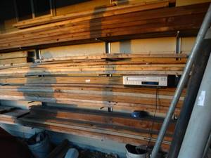 lot 9818 image: Large lot of assorted lumber & material