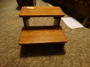 lot 9839 image: Wood 2 step stool