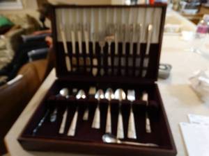 lot 9854 image: Set of Mobility Plate Silverware in Box