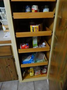 lot 20 image: Canned goods & other food items