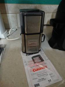 lot 22 image: Grind central 18 cup capacity grinder