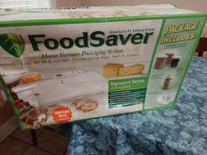 lot 34 image: Foodsaver in box