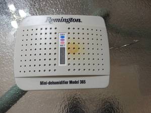 lot 43 image: Remington mini dehumidifier model 365