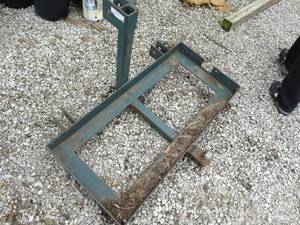 lot 86 image: 3 pt attachment for tractor