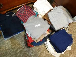 lot 118 image: Lot of Mens shirts
