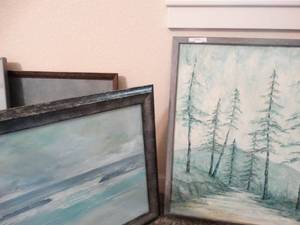 lot 121 image: Framed oil on canvas- Mountain Road Signed by artist Bev Simpson