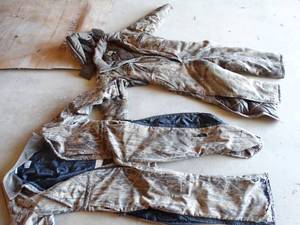 lot 165 image: 2 pairs Mens coveralls
