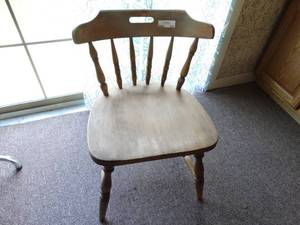 lot 187 image: Wood dining chair