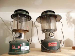 lot 189 image: 2 coleman lanterns