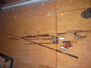 lot 210 image: Lot of fishing poles reels