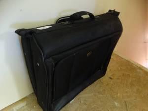 lot 227 image: Nice laptop carry on luggage