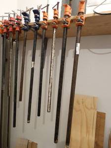 lot 231 image: Lot of long pipe clamps