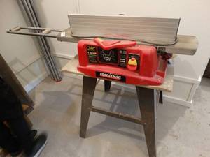 lot 237 image: Tradesman 6-18 bench jointer w stand