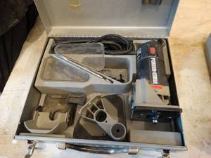 lot 245 image: Porter-Cable model-7301 HD power unit w case