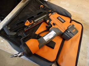 lot 248 image: Ridgid air nailer w bag