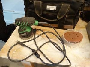 lot 251 image: Hitachi palm sander