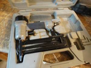 lot 263 image: Porter-Cable air nailer w case