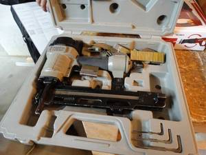 lot 272 image: Porter-Cable 16 GA stapler w case