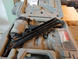 lot 273 image: Porter-Cable finish nailer in case