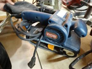 lot 294 image: Ryobi belt sander