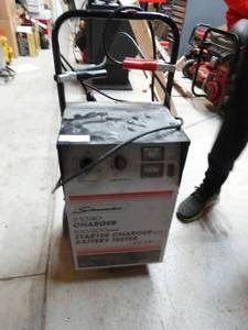 lot 302 image: Schumacker 21040 amp starter chargerbattery tester