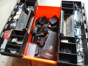 lot 304 image: Toolbox w breakers