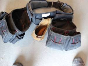 lot 358 image: Very nice Husky tool belt