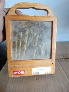 lot 362 image: Wood box w drill bits