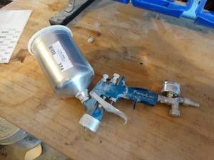 lot 374 image: Devilbiss finish line spray gun