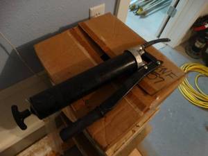 lot 392 image: Grease gun