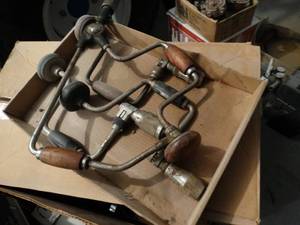 lot 397 image: Vintage crank drills