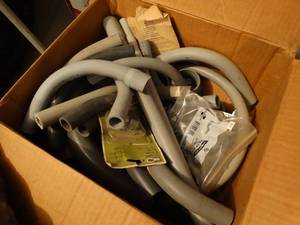 lot 401 image: Lot of assorted PVC fittings