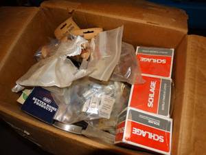 lot 421 image: Dummy locks & misc.