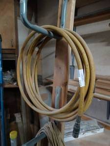 lot 1115 image: Lot of air hose
