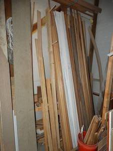 lot 1139 image: LARGE lot of various trim lumber & other material