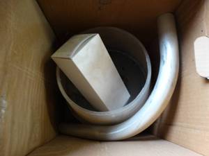 lot 1146 image: Outdoor light fixture
