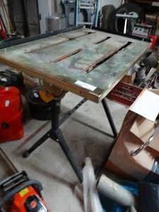 lot 1183 image: Adjustable steel welding table