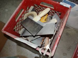 lot 1190 image: Assorted dry wall tools & milk crate