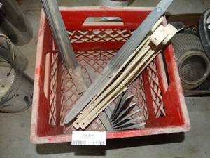 lot 1192 image: Milk crate w shelf brackets
