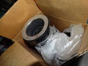 lot 1195 image: Waste king 2600 garbage disposal