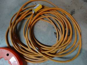 lot 1221 image: Extension cord