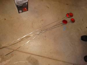 lot 1260 image: Driveway markers