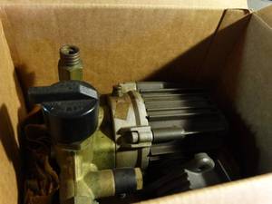 lot 1274 image: Used pressure washer pump