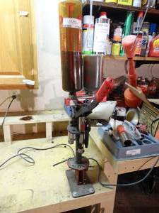 lot 1306 image: MEC shotgun shell re loader system