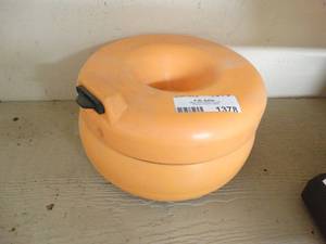 lot 1378 image: Tumbler container