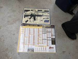 lot 1387 image: 2 gun design counter mats