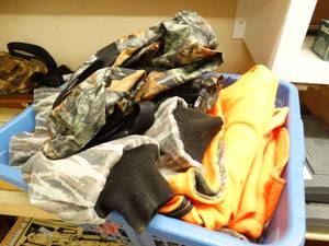 lot 1393 image: Hunting clothes