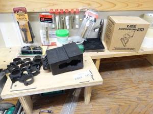 lot 1411 image: Lot of various gun suppliesreloading suppliesscope mounts