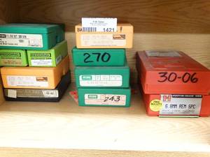 lot 1421 image: 11 various reloading dies in cases